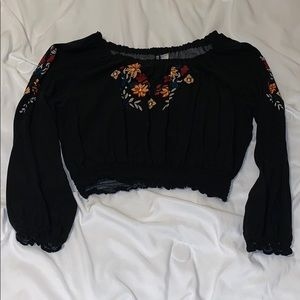 H&M Cropped Blouse